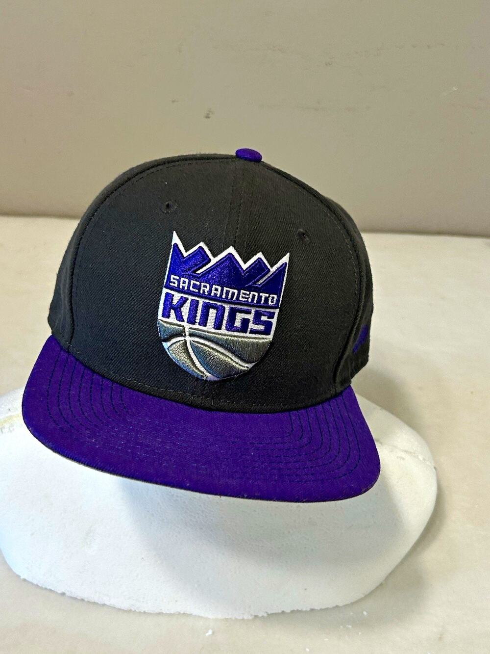 New Era Sacramento Kings NBA 9FIFTY Original Fit Snapback Hat Black Purple